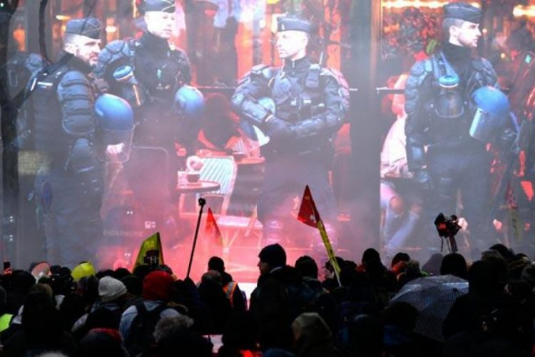 Fransa'da emeklilik reformu protestosu i&ccedil;in yeni eylem &ccedil;ağrısı