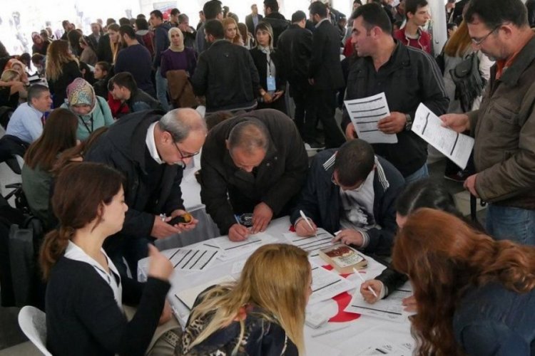 "İşsiz gen&ccedil;ler, n&uuml;fusta beşinci b&uuml;y&uuml;k kent oldu"
