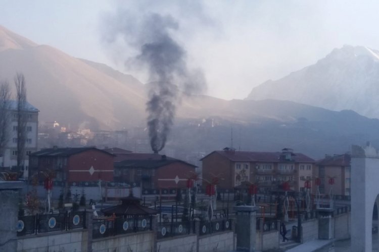 Havanın temizlenmesi i&ccedil;in kar yağışını bekliyor​​​​​​​