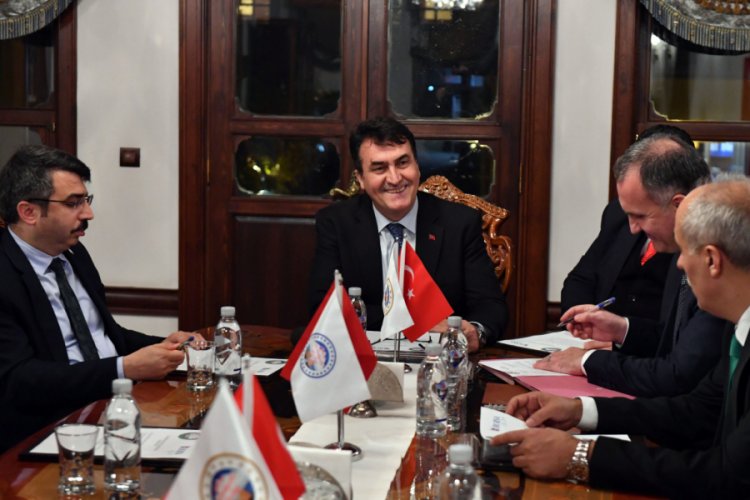 Bursa Belediyeler Birliği yılın son enc&uuml;men toplantısını yaptı