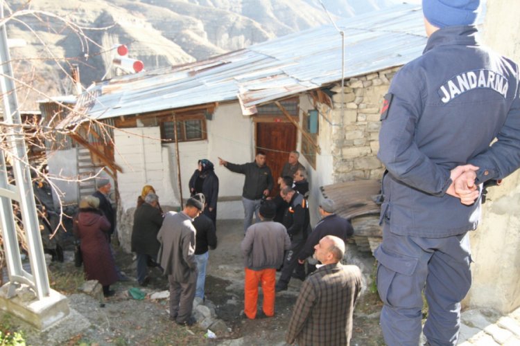 K&ouml;ydeki yangında zarar g&ouml;ren ev sayısı 10'a y&uuml;kseldi