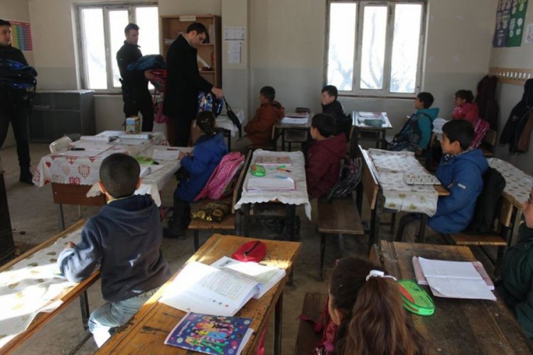 Kaymakam, okulu ziyaret etti
