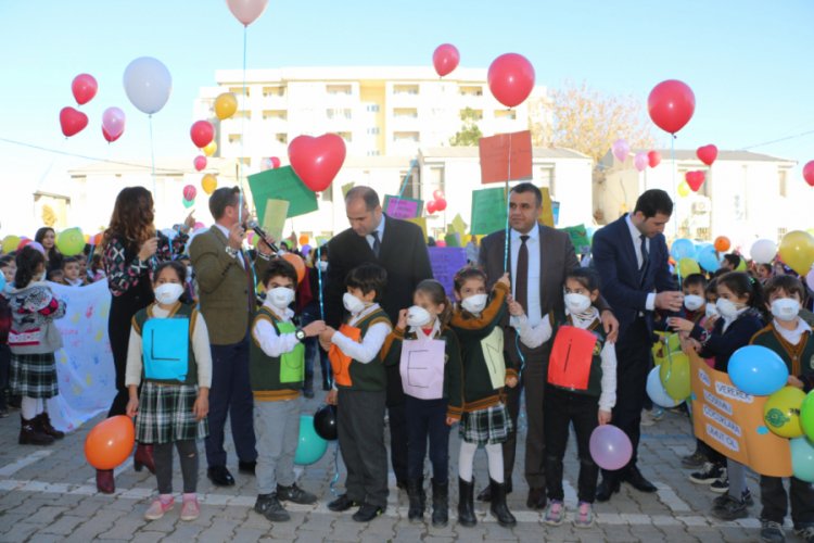 L&ouml;semi hastaları i&ccedil;in g&ouml;ky&uuml;z&uuml;ne balon bırakıldı