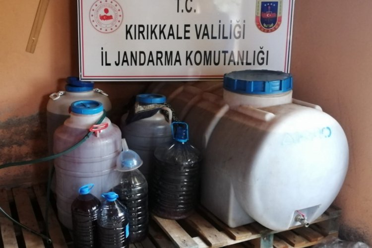 Kırıkkale'de 2 bin litre ka&ccedil;ak şarap ele ge&ccedil;irildi