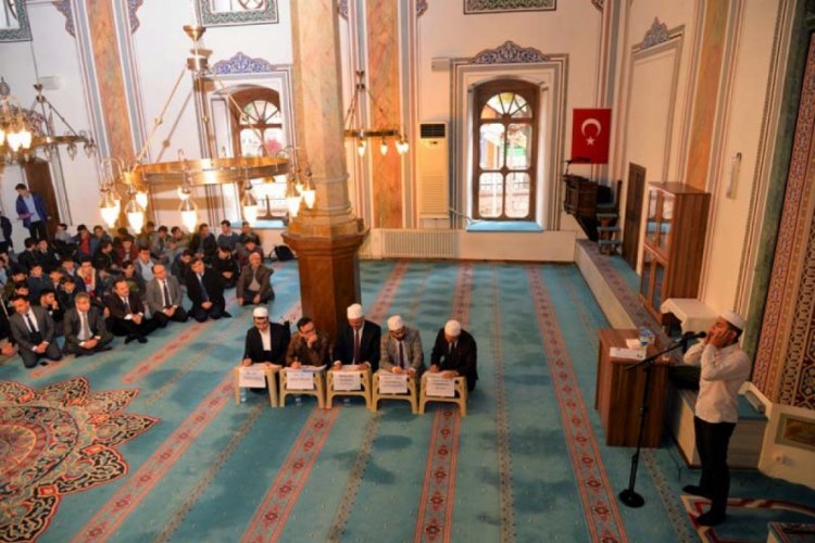 Ezan okuma yarışması d&uuml;zenlendi