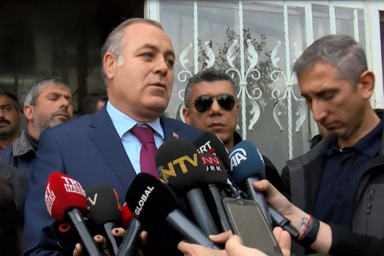 Adalar Kaymakamı faytoncularla g&ouml;r&uuml;şt&uuml;