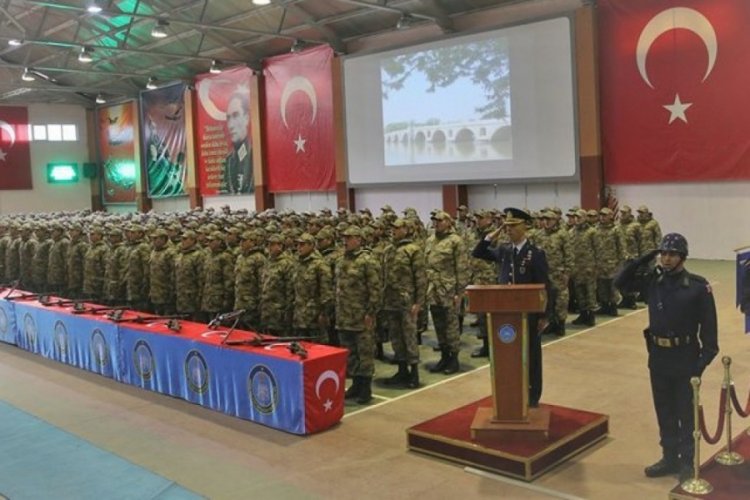 Eğitimini tamamlayan 600 bedelli er yemin etti