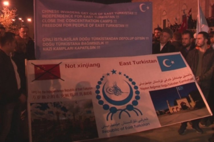 Doğu T&uuml;rkistan i&ccedil;in "Sessiz &Ccedil;ığlık" y&uuml;r&uuml;y&uuml;ş&uuml; yapıldı