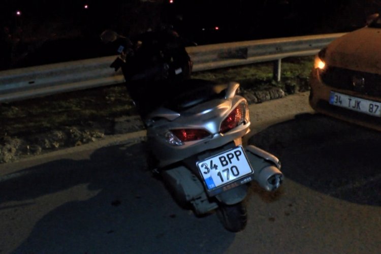 Motosiklet bariyerlere &ccedil;arptı: 1 &ouml;l&uuml;
