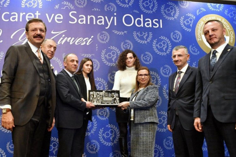 "2020 yılının k&uuml;resel ekonomide T&uuml;rkiye i&ccedil;in başarılı yıl olacağını &ouml;ng&ouml;r&uuml;yoruz"