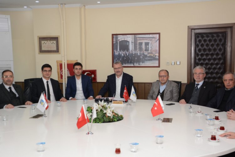 Karacabey Belediyespor'a forma g&ouml;ğ&uuml;s sponsoru
