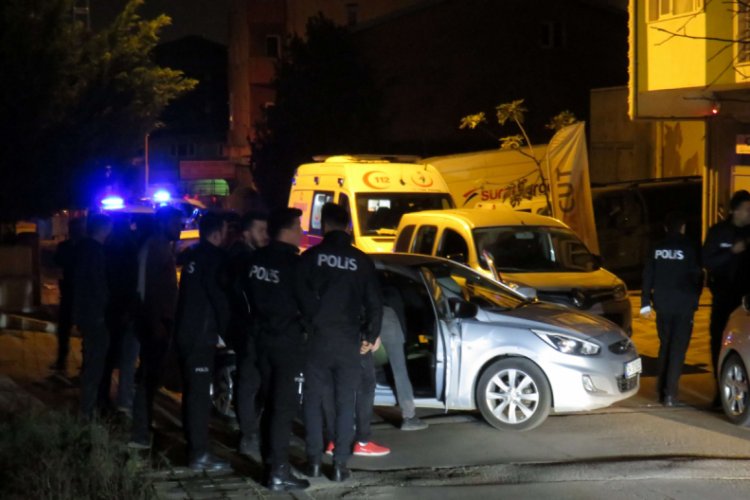Polisle silahlı &ccedil;atışmaya girdi