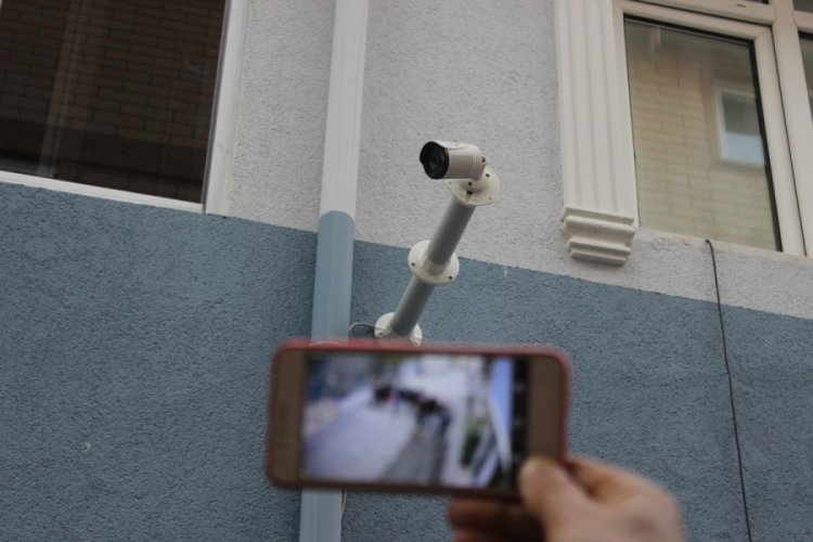 Bursa'daki bu mahallenin sokakları 24 saat g&ouml;zetleniyor