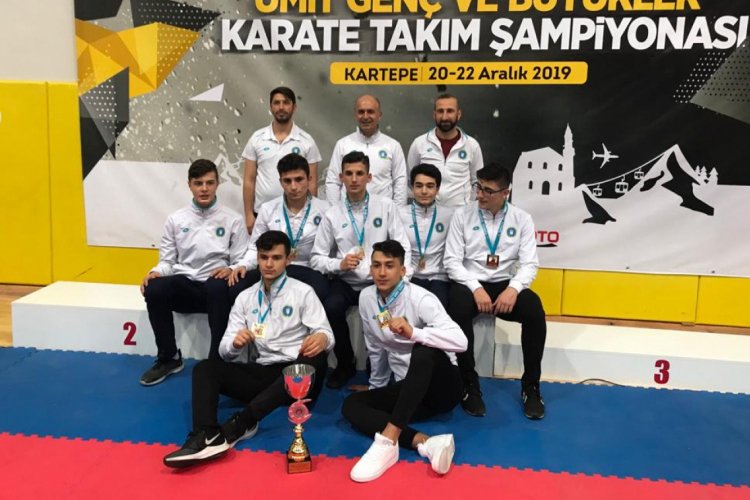 Bursalı gen&ccedil;ler T&uuml;rkiye Şampiyonu