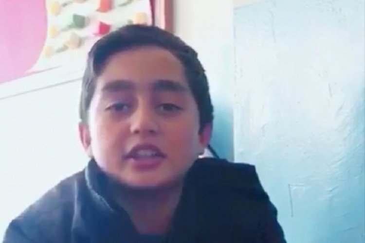 Ortaokul &ouml;ğrencisi, 'Bakan Sel&ccedil;uk'u t&uuml;rk&uuml;yle evine davet etti