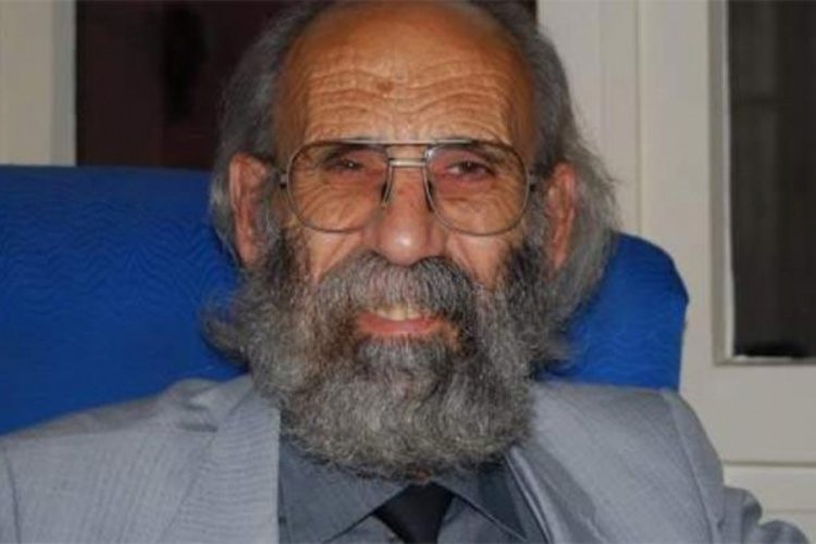 Usta oyuncu Ercan Kont hayatını kaybetti