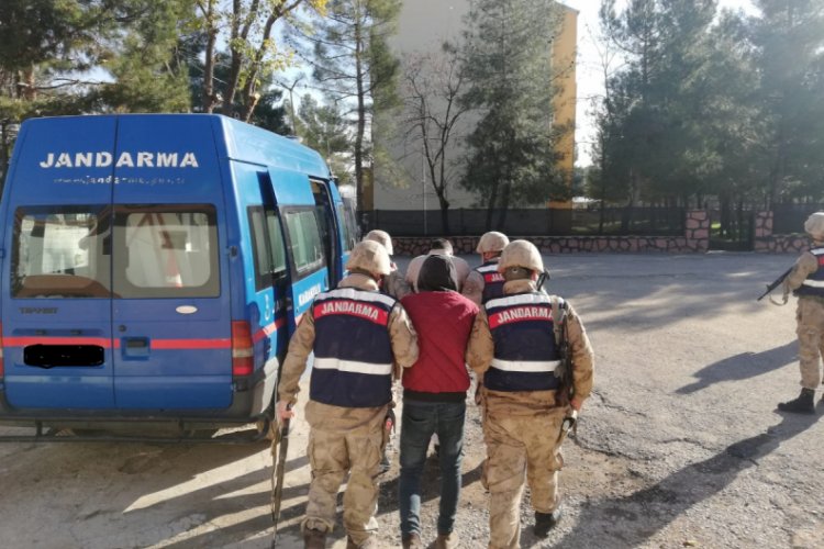 Ter&ouml;r propagandası yapan 2 kişi g&ouml;zaltına alındı