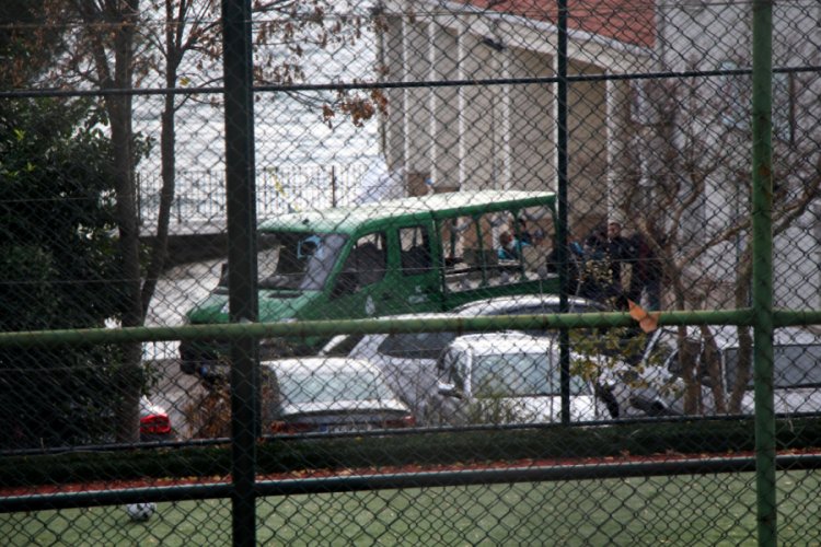 Denizcilik eğitim verilen lisenin iskelesinde ceset şoku