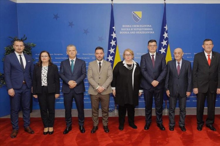 Bosna Hersek'te yeni h&uuml;k&uuml;met 14 ay sonra kuruldu