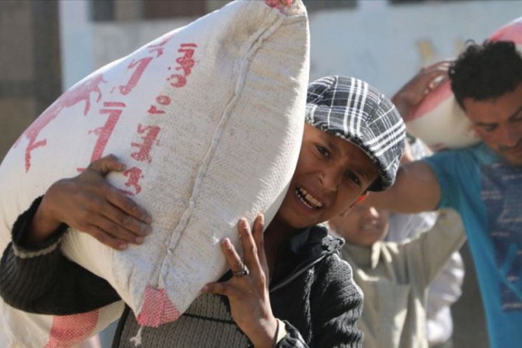 Yemen'de saldırılar nedeniyle 12 insani yardım &ouml;rg&uuml;t&uuml; faaliyetlerini askıya aldı
