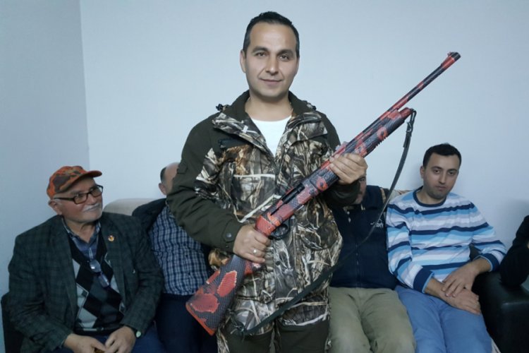 D&uuml;zceli avcının domuzla imtihanı