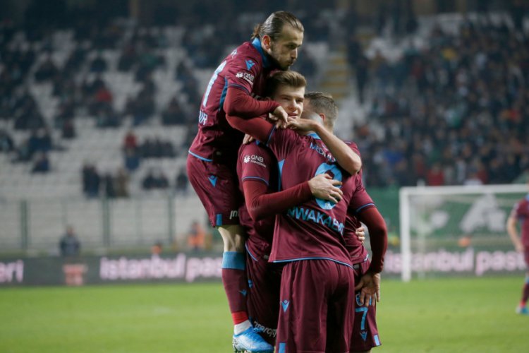 Trabzonspor, deplasmanda Başakşehir ile birlikte zirvede