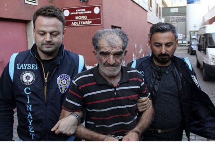 Eşini yakarak &ouml;ld&uuml;ren sanığa ağırlaştırılmış m&uuml;ebbet istemi