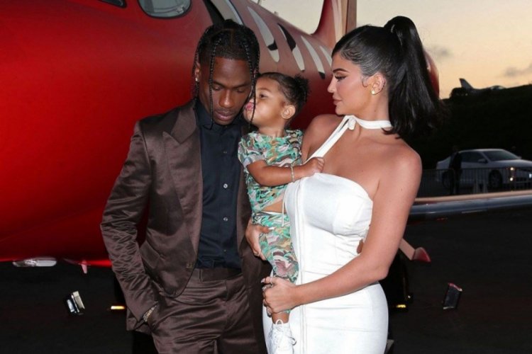 Kylie Jenner'ın kızı Stormi'ye ger&ccedil;ek boyutlarda oyun evi hediyesi