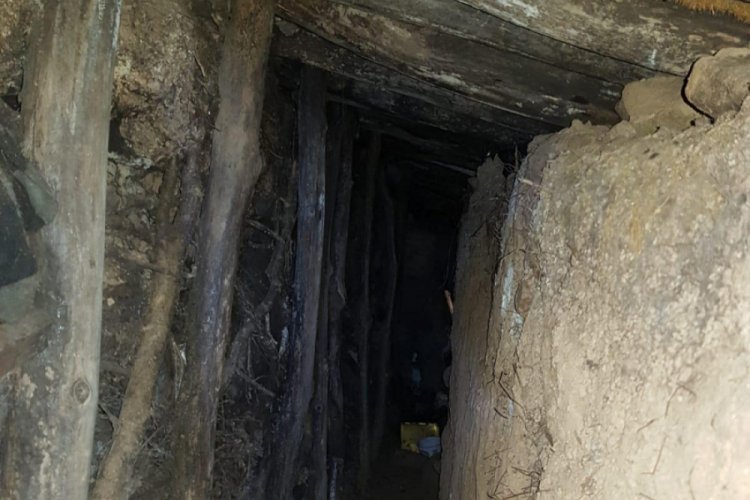 10 odalı PKK sığınağı bulundu