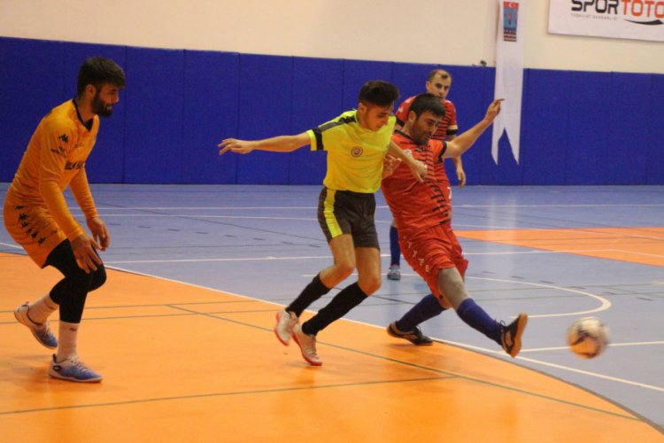 Futsal 2'nci Lig 2'nci devre ma&ccedil;ları Kemer'de başladı