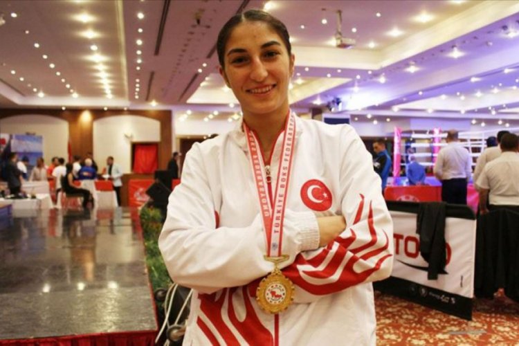 Boksta ikizi gibi d&uuml;nya şampiyonu olmak istiyor