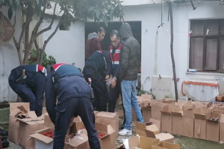 688 litre sahte i&ccedil;ki ele ge&ccedil;irildi