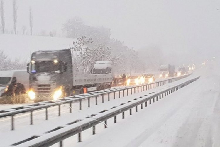 Kahramanmaraş-Kayseri kara yolunun tek y&ouml;n&uuml; ulaşıma kapandı