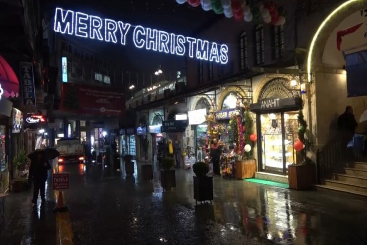 Hristiyanlar Noel'i kutladı