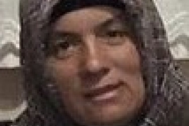 Kamyonetin &ccedil;arptığı 3 &ccedil;ocuk annesi kadın hayatını kaybetti