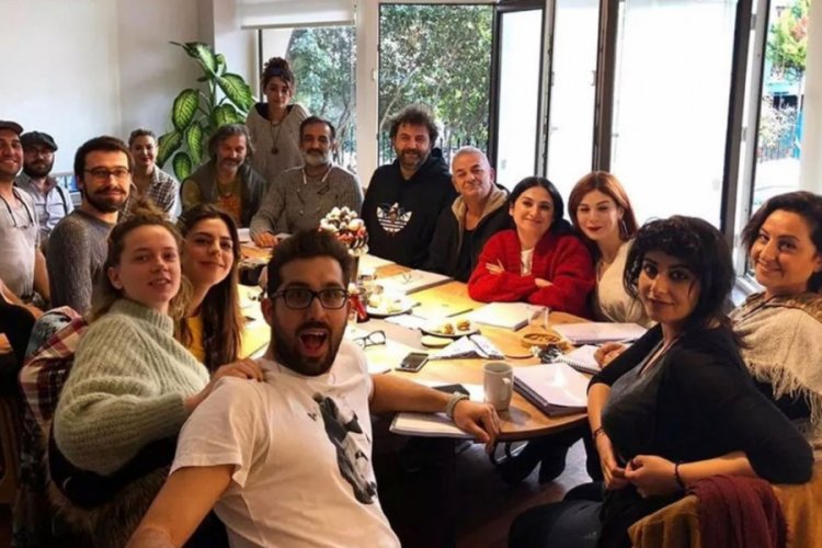 Asuman Dabak Tutunamayanlar dizisine katıldı