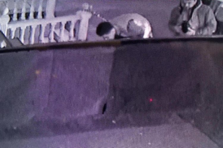6. kattan d&uuml;şen hırsızlık ş&uuml;phelisi yaralandı