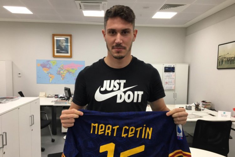 Mert &Ccedil;etin: Hedefim uzun yıllar Roma forması giymek