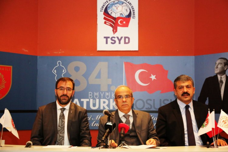 84'&uuml;nc&uuml; B&uuml;y&uuml;k Atat&uuml;rk Koşusu'nun basın toplantısı yapıldı