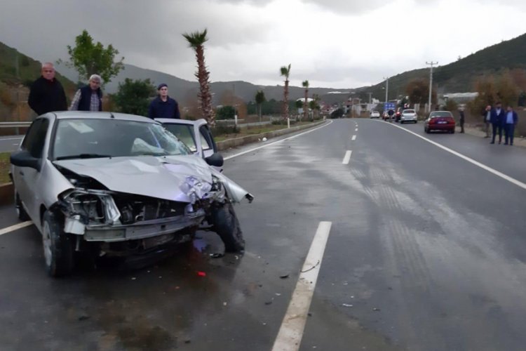 Nevi bebek kazada &ouml;ld&uuml;, ailesi yaralandı