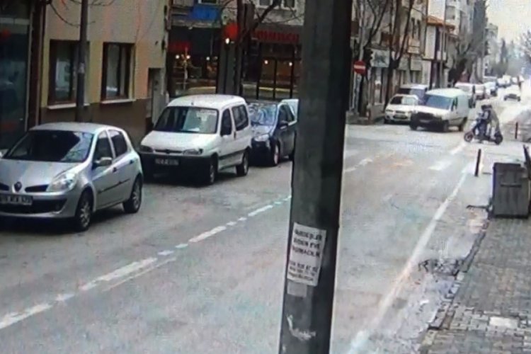 Bursa İneg&ouml;l'de y&uuml;rekleri ağza getiren kaza
