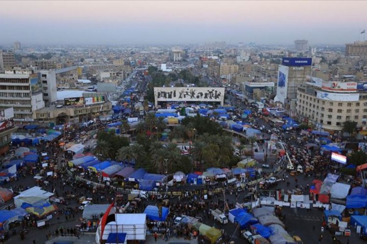 Irak'ta 2019'a h&uuml;k&uuml;met karşıtı g&ouml;steriler damgasını vurdu