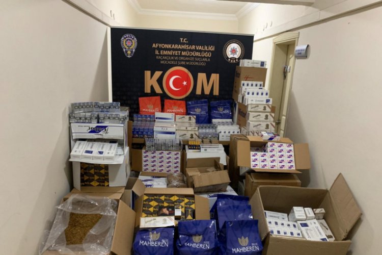 Depoda gizlenmiş ka&ccedil;ak sigaralar ele ge&ccedil;irildi