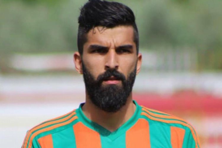 Kozan Sporlu Serkan &Ouml;zkan yeşil beyazlı ekiple anlaştı