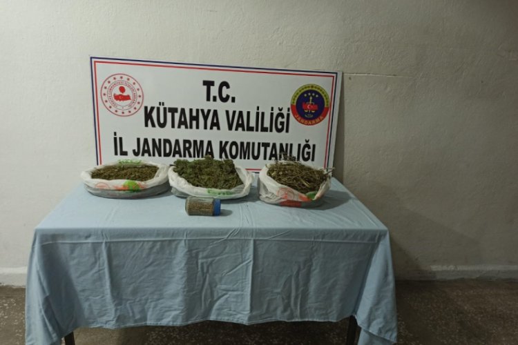 Evinde uyuşturucu bulunan zanlı g&ouml;zaltına alındı