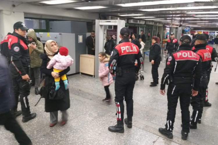 Emniyetten yılbaşı &ouml;ncesi AŞTİ'de huzur uygulaması