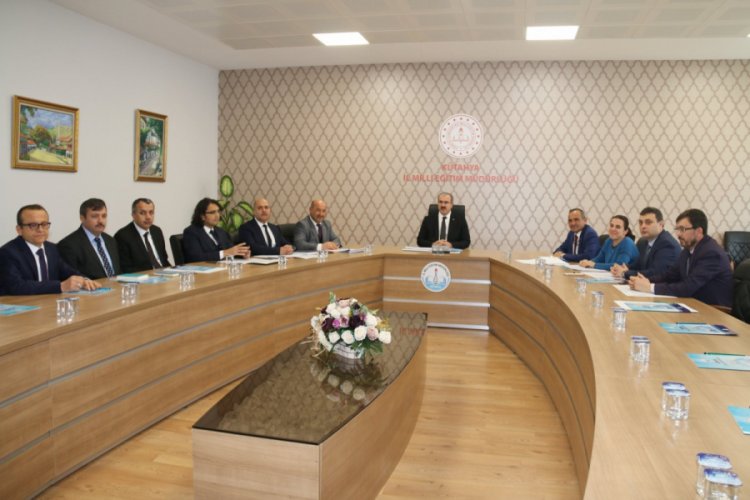 Milli Eğitim Yatırımları Bilgilendirme ve Değerlendirme toplantısı d&uuml;zenlendi