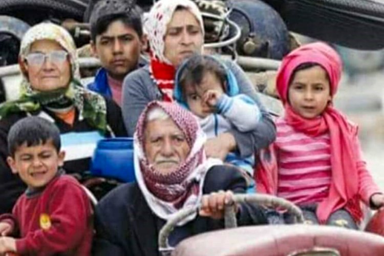 Suriye'de rejim ve Rusya'nın saldırılarından ka&ccedil;ış s&uuml;r&uuml;yor
