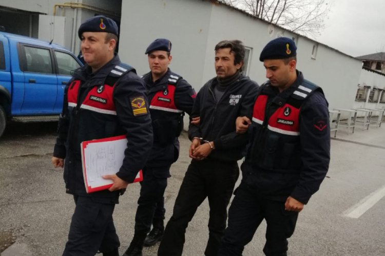 Silahlı saldırı ş&uuml;phelisi, 5 ay sonra saklandığı kul&uuml;bede yakalandı