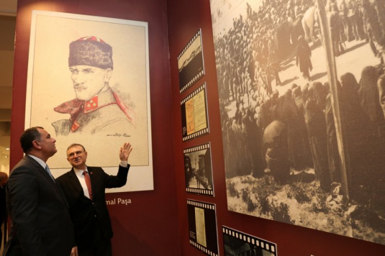 100. yıla &ouml;zel "Atat&uuml;rk ve Ankara" portf&ouml;y&uuml;